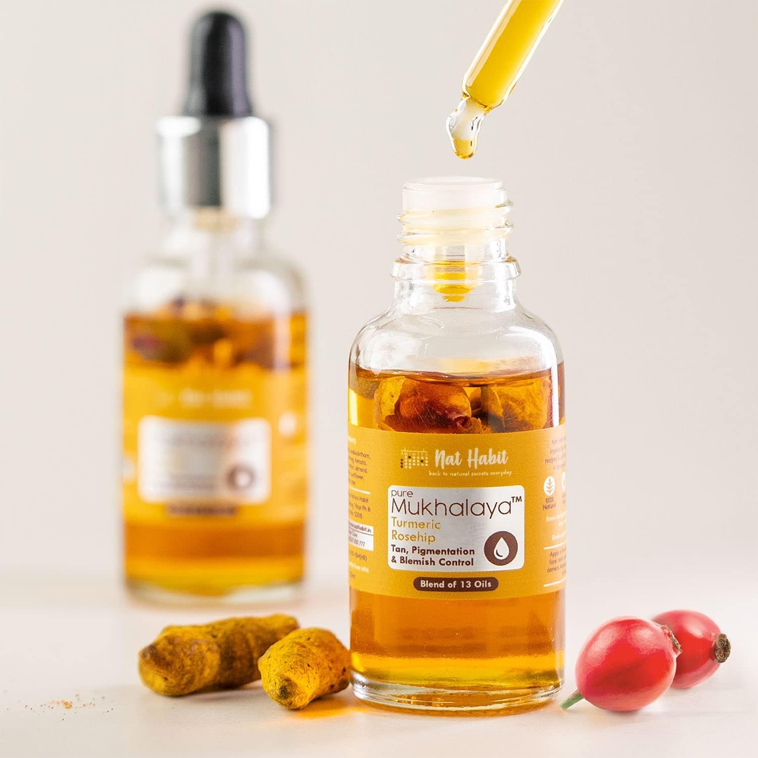 Nat Habit Huile Visage Curcuma Rose Musquée Mukhalaya Pour Bronzage, Pigmentation & Contrôle des Imperfections, avec Mélange de 13 Huiles Pressées à Froid, Pour Soins Naturels du Visage, Sans Huile Minérale ni Produit Chimique (30ml)