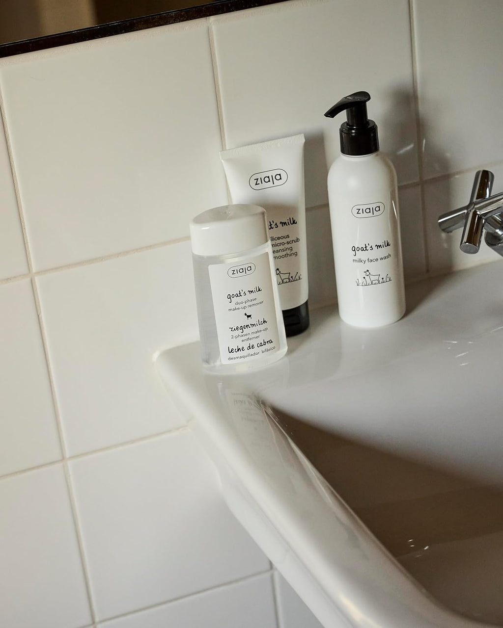 Ziaja Goat’s Milk Face Wash, 200 ml - Creamy Cleanser with Hydrating & Soothing Formula for All Skin Types